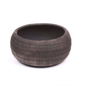 rustic bowl with cracks